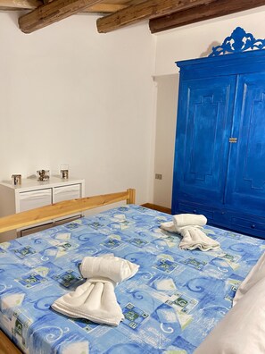 Interior - House (Porto Botte)