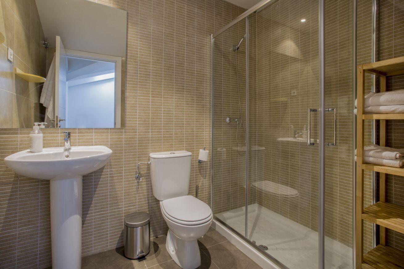 Een douche, een haardroger