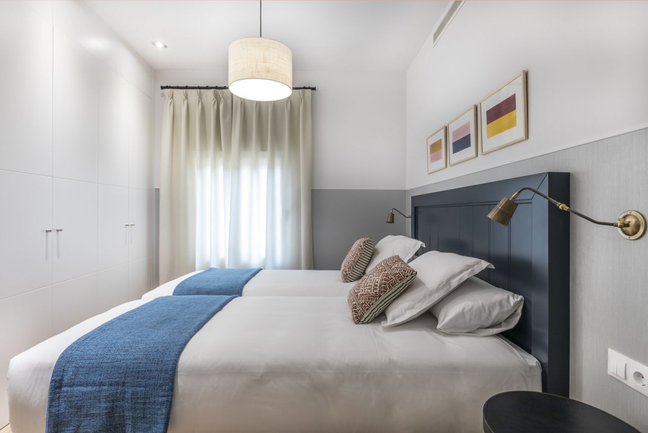 4 slaapkamers, een strijkplank/strijkijzer, wifi, beddengoed