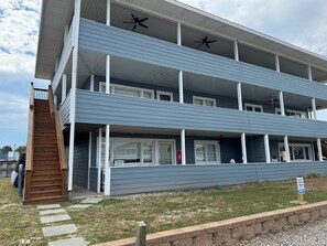 Unclassified image, 2 of 23, button - Charming 2BR condo in Sunset Beach, perfect for 6 guests. Enjoy the patio! (Sunset Beach)