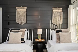 5 camere, ferro/asse da stiro, culla da viaggio, Wi-Fi gratuito