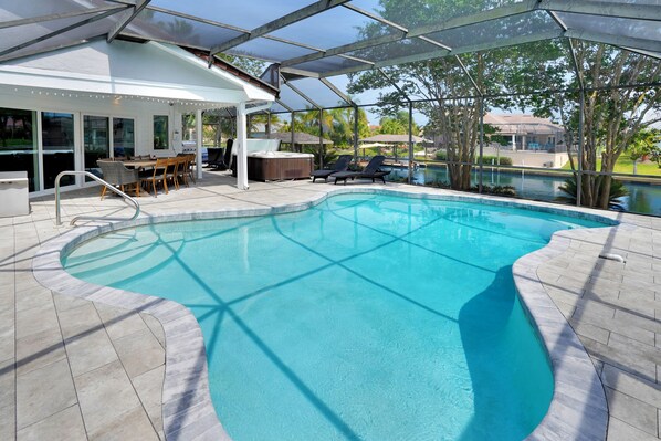 Outdoor pool, a heated pool