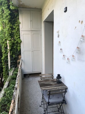 Outdoor dining - Art Deco apartment 200m from Montpellier historic center (Montpellier)