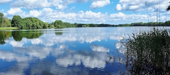 "Schwalbennest" modern, air-conditioned vacation apartment, close to Plau am See.
