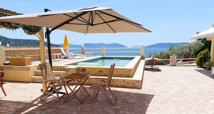 A Zen place with private pool/gym/ping pong/piano/pool table/sauna/hammam & more