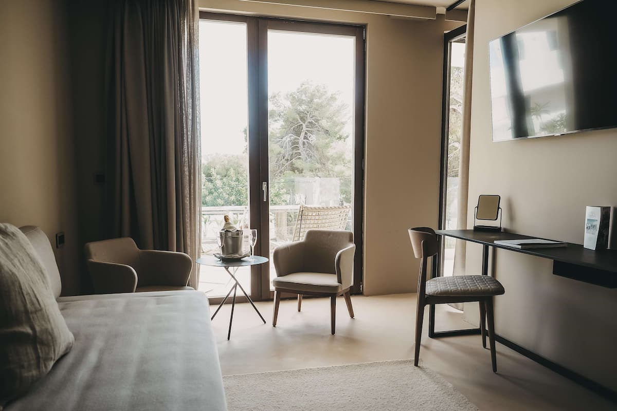 Deluxe Double Room, Balcony, Pool View | 1 bedroom, desk, free WiFi, bed sheets