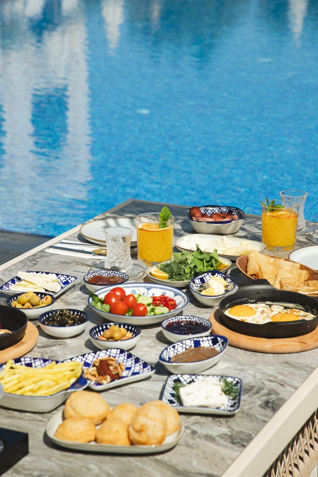 Free daily local cuisine breakfast