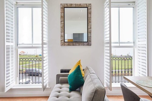 Host & Stay | The Connell