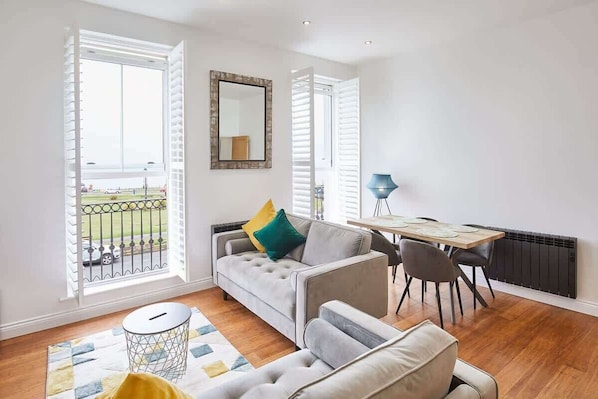 TV, offices - Host & Stay | The Connell (Whitby)