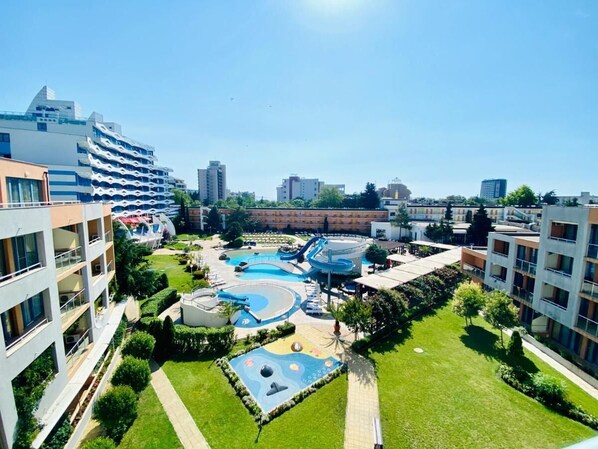 Pool - Trakia Plaza Apartment (Sunny Beach)