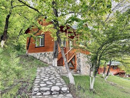 Casa de campo ejecutiva | Caja fuerte y mobiliario individual