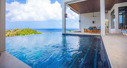 Ocean Pearl 4 Bedroom Home by RedAwning