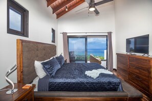 House, 4 Bedrooms | 4 bedrooms, free WiFi - Ocean Pearl 4 Bedroom Home by RedAwning (Roatan)