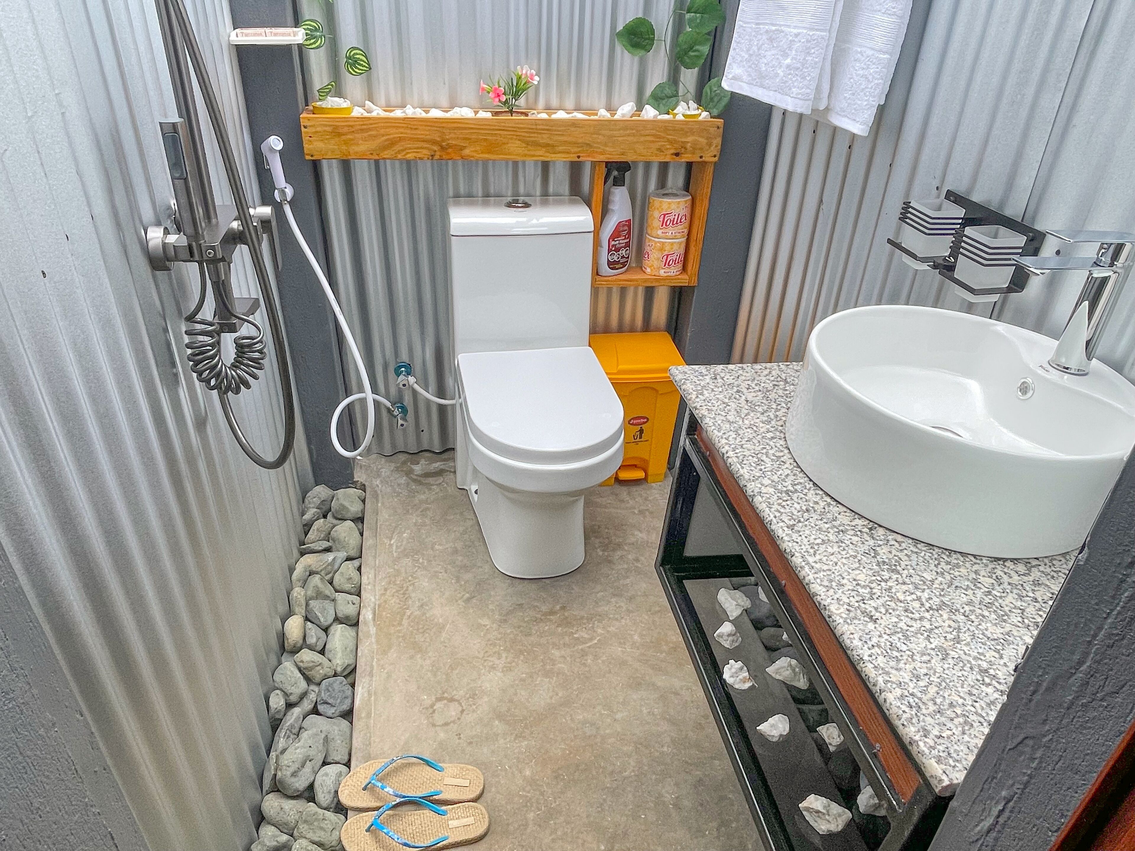 Habitación Signature doble | Baño | Ducha y cabezal de ducha tipo lluvia