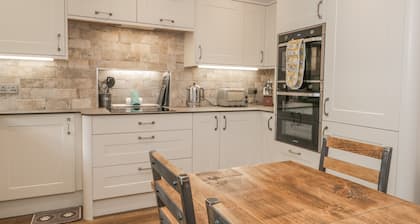 Oak Cottage