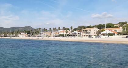 T2 apartment 200 m from the sea.