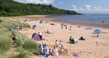 Pass the Keys | Beautiful 3BR Lodge - Stunning Beach and Golf Location