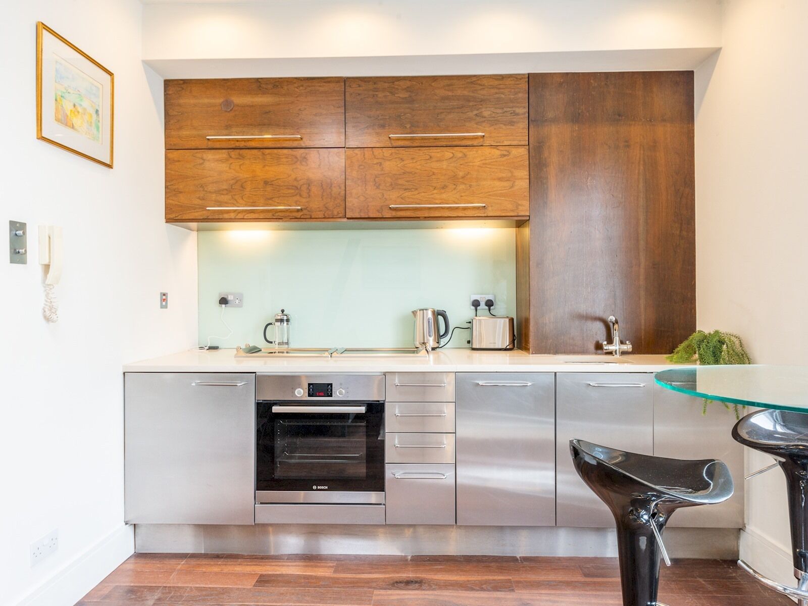 冷蔵庫、電子レンジ、オーブン、食器洗い機