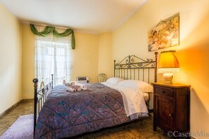 1 bedroom, iron/ironing board, bed sheets