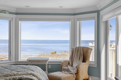 Expansive oceanfront 4+bdr home in KPT, pet friendly, breathtaking sunrise view!