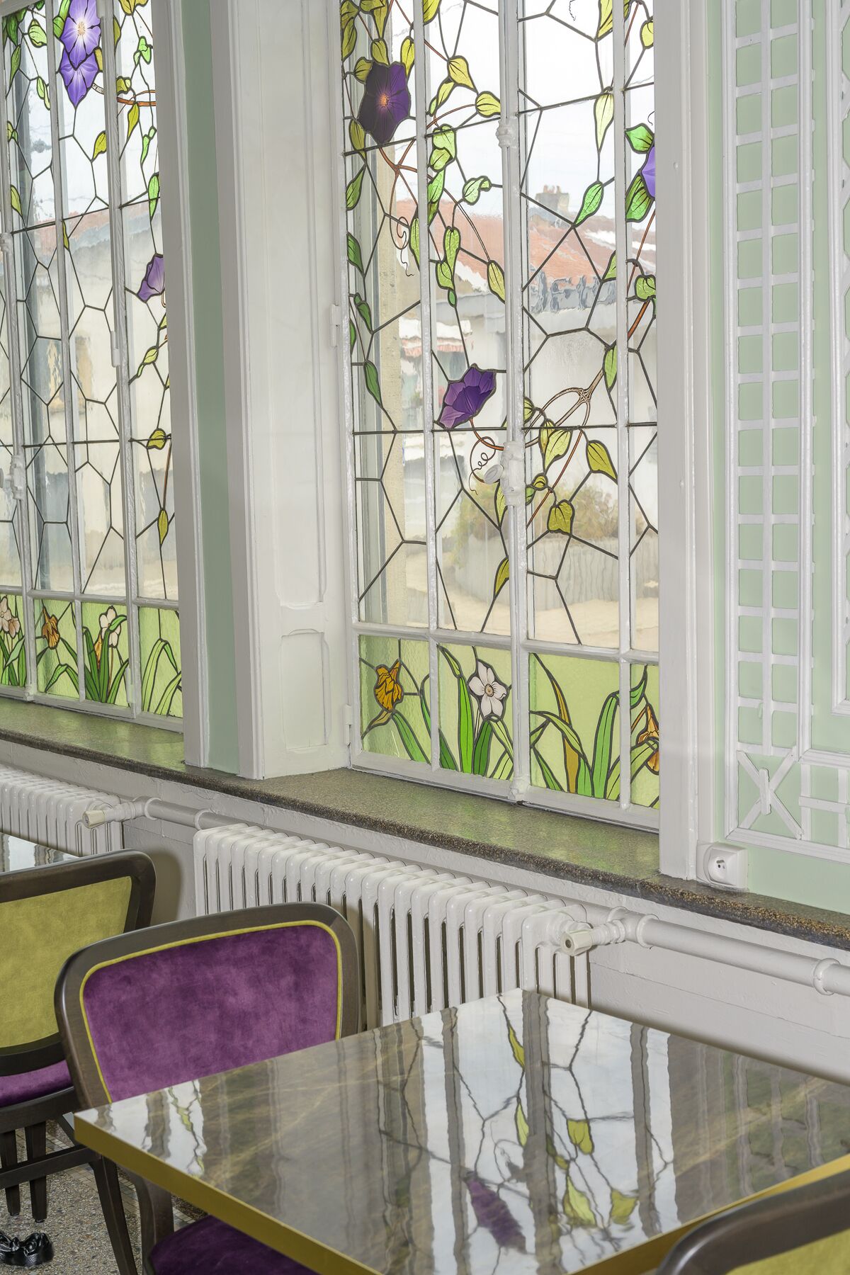 Petit déjeuner continental (13 EUR par personne)