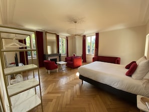 Luxury Room | Individually decorated, desk, laptop workspace, soundproofing - LOGIS HOTEL DU PARC (Pont-a-Mousson)