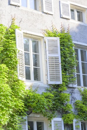 Front of property - LOGIS HOTEL DU PARC (Pont-a-Mousson)