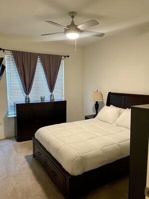 1 camera, una scrivania, ferro/asse da stiro, Wi-Fi gratuito