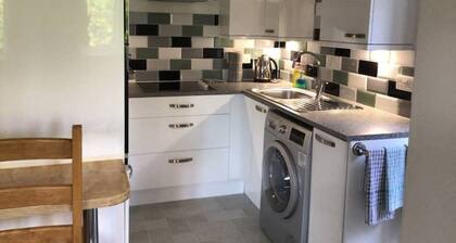 A spacious, well equipped private annexe with garden and parking in Shaftesbury.