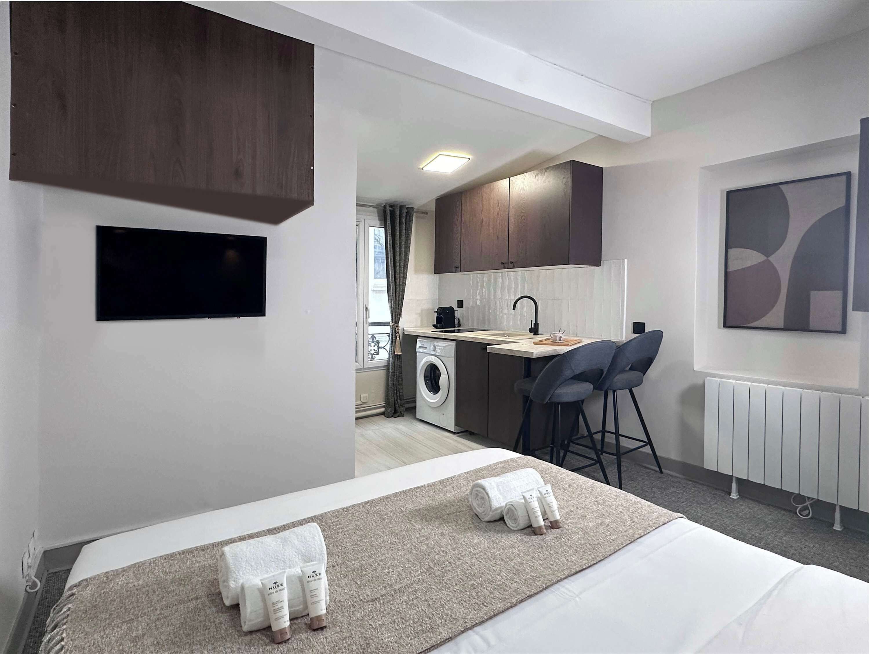 Strykejern/-brett, wi-fi og sengetøy