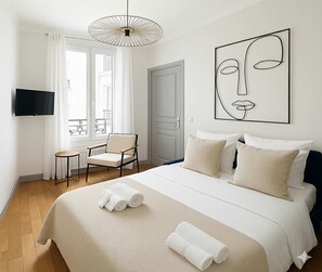 1 Schlafzimmer, Bügeleisen/Bügelbrett, Reisekinderbett, Bettwäsche