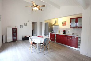 Dining - Appartement Rénové 5 Personnes, 2 Chambres, Jardin, Parking (Saint-Palais-sur-Mer)