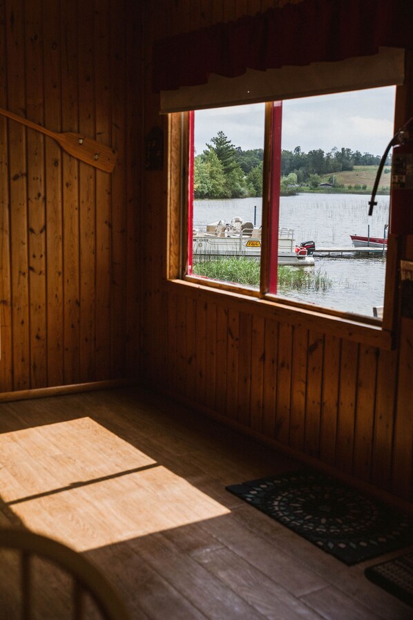 Cabana econômica | Vista para o lago