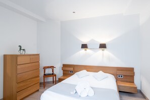 1 bedroom, iron/ironing board, free WiFi, bed sheets - ART HOME - T2 au coeur de Lyon (Lyon)