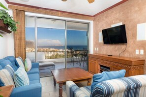 Televisión y oficina 