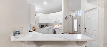 Feel @ Home Ft Myers | 3bd | 2bh | POOL | sleeps 8