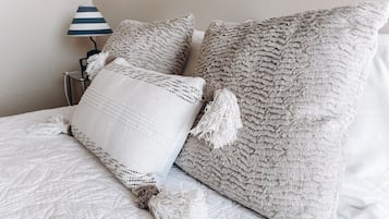 2 chambres, fer et planche Ă repasser, Wi-Fi gratuit, draps fournis