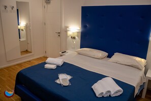 Double or Twin Room | Minibar, desk, laptop workspace, free WiFi - Beauty House Via Veneto (Reggio Calabria)