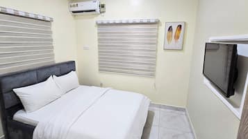 2 Schlafzimmer, Schreibtisch, Bügeleisen/Bügelbrett, kostenloses WLAN