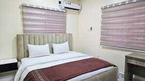 2 bedrooms, desk, iron/ironing board, free WiFi