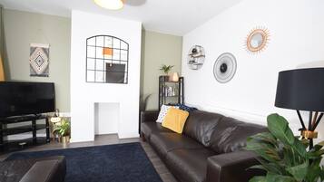 House, Multiple Beds | Living room