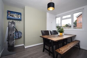 House, Multiple Beds | Private kitchen | Fridge, microwave, oven, stovetop