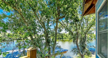 "Bayou Fever" a Cajun Bayou Paradise -Sleeps 12