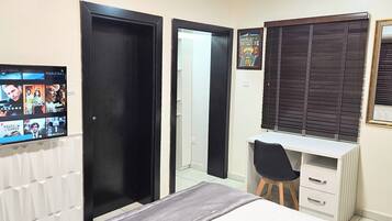 1 bedroom, desk, iron/ironing board, free WiFi