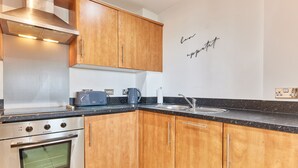 Fridge, microwave, oven, dishwasher - Properties Unique | The Tyne (Gateshead)