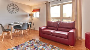 TV - Properties Unique | The Tyne (Gateshead)