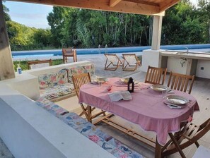 Outdoor dining - Domes Beech (Angra do Heroísmo)