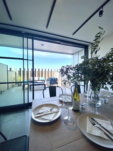 Stunning 3 bedroom beachfront house with extensive sea views