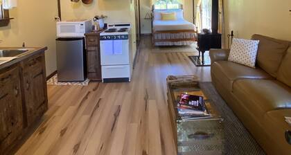 Hot tub! Highland Mountain Bike Park, Lakes and Mountains Near-by