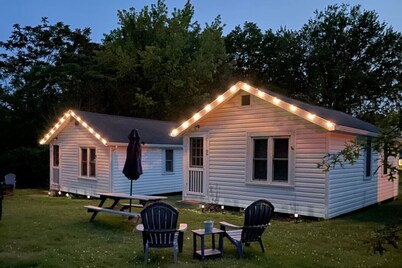 Charming GOTL 1 Bedroom Lake Erie Cottage, sleeps 4